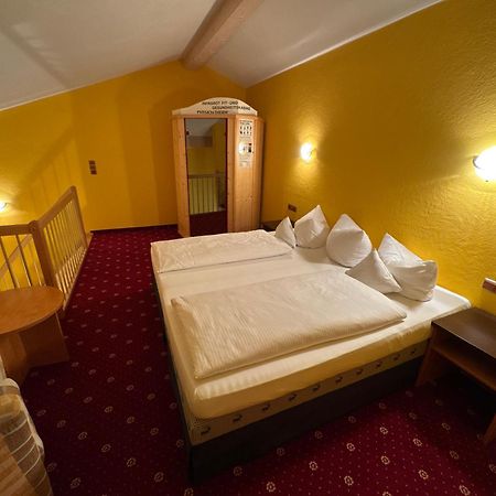 Koenigshof Hotel Resort オーバーシュタウフェン エクステリア 写真