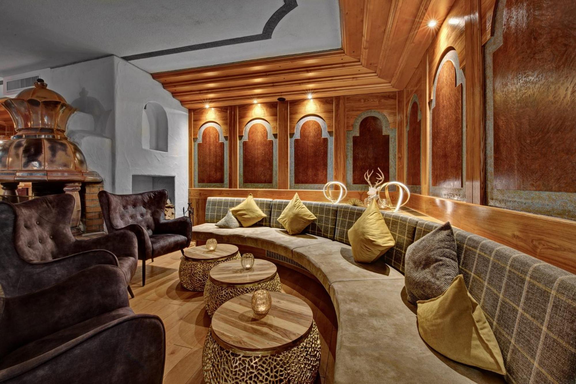 Koenigshof Hotel Resort オーバーシュタウフェン エクステリア 写真