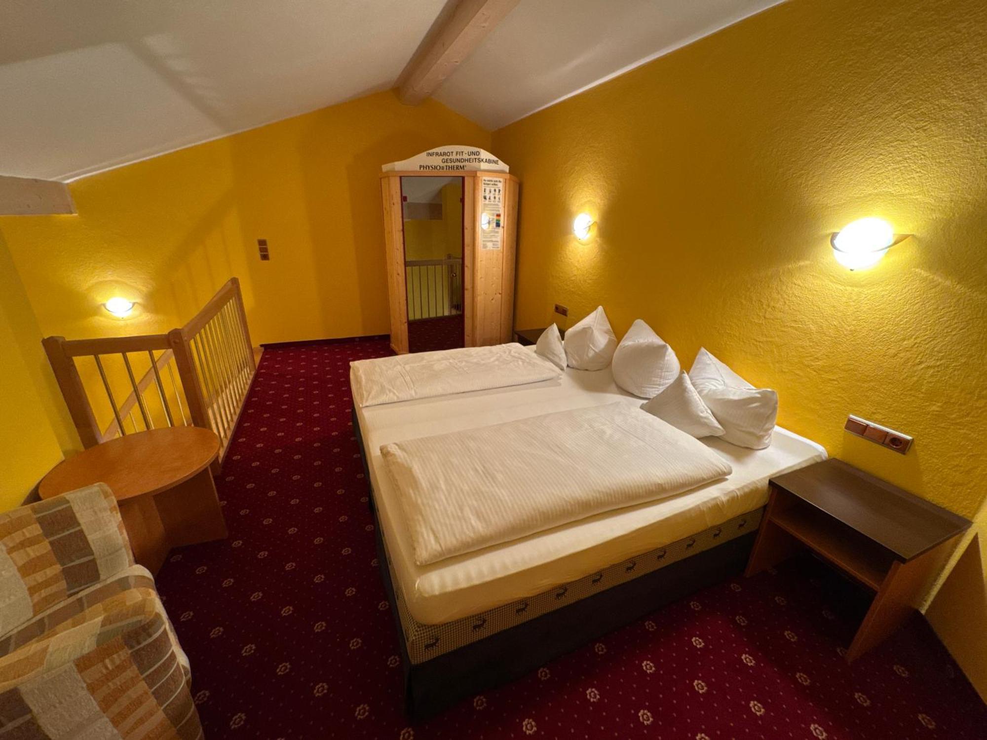 Koenigshof Hotel Resort オーバーシュタウフェン エクステリア 写真
